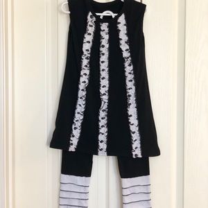 Girls black and white 2 piece outfit